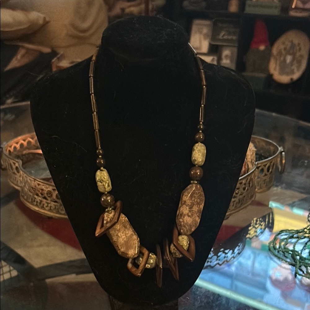 Elegant Brown Beaded Necklace